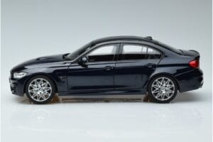 BMW M3 F80 Competition Син Norev 1:18 183236 Метал — снимка 4 от 7