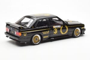 BMW M3 E30 #3 J. Richards Austrian Airlines ATCC 1987 AUTOart 1:18 88745 Метал — снимка 3 от 8