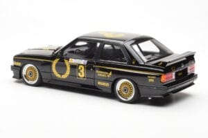BMW M3 E30 #3 J. Richards Austrian Airlines ATCC 1987 AUTOart 1:18 88745 Метал — снимка 7 от 8