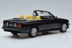 BMW M3 E30 Кабриолет Черен Otto 1:18 OT1012 Смола — снимка 2 от 6