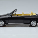BMW M3 E30 Кабриолет Черен Otto 1:18 - image 3 of 6