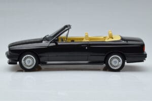 BMW M3 E30 Кабриолет Черен Otto 1:18 OT1012 Смола — снимка 3 от 6