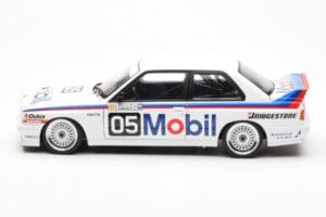 BMW M3 E30 #5 P. Brock Mobil ATCC 1988 AUTOart 1:18 88845 Метал — снимка 4 от 8