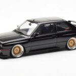 BMW M3 E30 Sport Evolution Черен Custom Wheels AUTOart 1:18