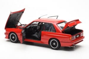 BMW M3 E30 Sport Evolution Cecotto Edition Червен AUTOart 1:18 70566 Метал — снимка 5 от 8