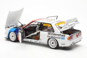 BMW M3 E30 #11 S. Soper Warsteiner DTM 1991 AUTOart 1:18 89146 Метал — снимка 5 от 8