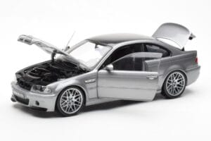 BMW M3 E46 CSL Сив Kyosho 1:18 80430302734 Метал — снимка 2 от 8