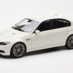 BMW M3 E90 Седан Бял GT Spirit 1:18
