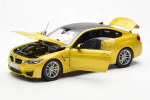 BMW M4 F82 Austin Жълт Metallic Paragon 1:18 80432339606 Метал — снимка 2 от 8