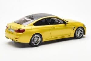 BMW M4 F82 Austin Жълт Metallic Paragon 1:18 80432339606 Метал — снимка 3 от 8