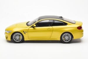 BMW M4 F82 Austin Жълт Metallic Paragon 1:18 80432339606 Метал — снимка 4 от 8