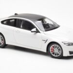 BMW M4 F82 Frozen Brilliant Бял Paragon 1:18 - image 6 of 8