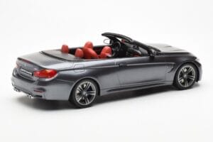 BMW M4 F83 Кабриолет Сив GT Spirit 1:18 GT081 Смола — снимка 2 от 6