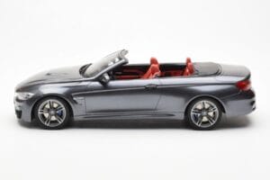 BMW M4 F83 Кабриолет Сив GT Spirit 1:18 GT081 Смола — снимка 3 от 6
