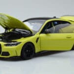BMW M4 G82 Жълт Дилърско Издание Minichamps 1:18 - image 2 of 8