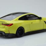 BMW M4 G82 Жълт Дилърско Издание Minichamps 1:18 - image 3 of 8