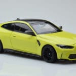 BMW M4 G82 Жълт Дилърско Издание Minichamps 1:18 - image 6 of 8
