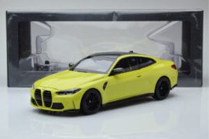 BMW M4 G82 Жълт Дилърско Издание Minichamps 1:18 80435A51949 Метал — снимка 8 от 8