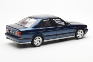 BMW M5 E34 Синьо Metallic Otto 1:18 OT576 Смола — снимка 2 от 6
