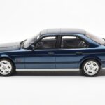 BMW M5 E34 Синьо Metallic Otto 1:18 - image 3 of 6
