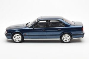 BMW M5 E34 Синьо Metallic Otto 1:18 OT576 Смола — снимка 3 от 6