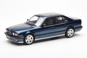 BMW M5 E34 Синьо Metallic Otto 1:18