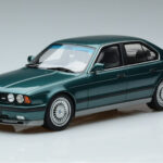 BMW M5 E34 Cecotto Edition Зелен Otto 1:18