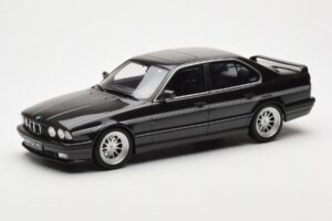 BMW M5 E34 Hartge H5 V12 Diamond Черен Metallic Otto 1:18