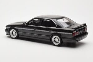 BMW M5 E34 Hartge H5 V12 Diamond Черен Metallic Otto 1:18 OT362 Смола — снимка 5 от 6