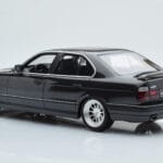 BMW M5 E34 Hartge Черен Otto 1:18 - image 4 of 6