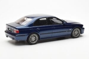 BMW M5 E39 Avus Blue Paint Issue Otto 1:18 OT070 Смола — снимка 2 от 6