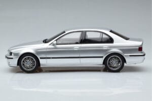 BMW M5 E39 Сребрист Otto 1:18 OT747B Смола — снимка 3 от 7