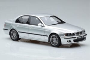 BMW M5 E39 Сребрист Otto 1:18 OT747B Смола — снимка 4 от 7