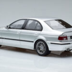 BMW M5 E39 Сребрист Otto 1:18 - image 5 of 7