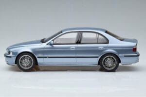 BMW M5 E39 Silverwater Синьо Otto 1:18 OT554 Смола — снимка 3 от 6