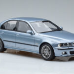 BMW M5 E39 Silverwater Синьо Otto 1:18 - image 4 of 6