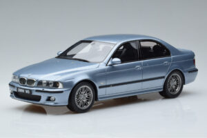 BMW M5 E39 Silverwater Синьо Otto 1:18