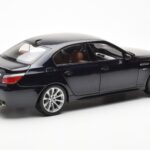 BMW M5 E60 Carbon Черен Kyosho 1:18 - image 3 of 8