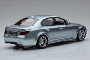 BMW M5 E60 Сребрист Otto 1:18 OT426 Смола — снимка 2 от 6