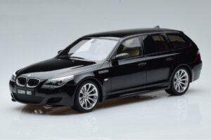 BMW M5 E61 Touring Черен Otto 1:18