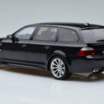BMW M5 E61 Touring Черен Otto 1:18 - image 5 of 6