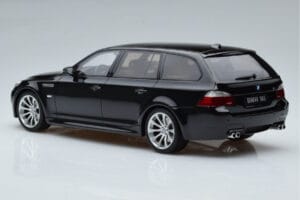 BMW M5 E61 Touring Черен Otto 1:18 OT1020 Смола — снимка 5 от 6