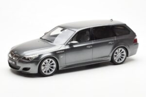 BMW M5 E61 Touring Сив Otto 1:18