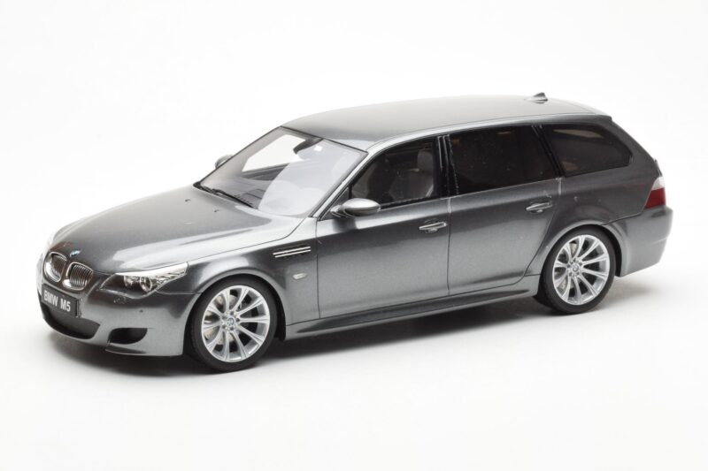 BMW M5 E61 Touring Сив Otto 1:18