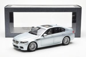 BMW M5 F10 Silverstone Сребърен Paragon 1:18 80432186353 Метал — снимка 8 от 8