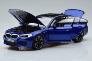 BMW M5 F90 Marina Bay Синьо Norev 1:18 80432454783 Метал — снимка 2 от 7