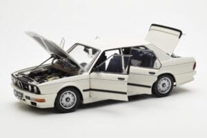 BMW M535i E28 Alpine Бял AUTOart 1:18 75161 Метал — снимка 2 от 10
