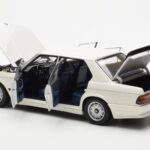 BMW M535i E28 Alpine Бял AUTOart 1:18 - image 5 of 10