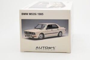 BMW M535i E28 Alpine Бял AUTOart 1:18 75161 Метал — снимка 9 от 10