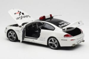 BMW M6 E63 MotoGP Safety Car 2006 Kyosho 1:18 08707GPB Метал — снимка 5 от 8